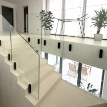 Designové skleněné zábradlí